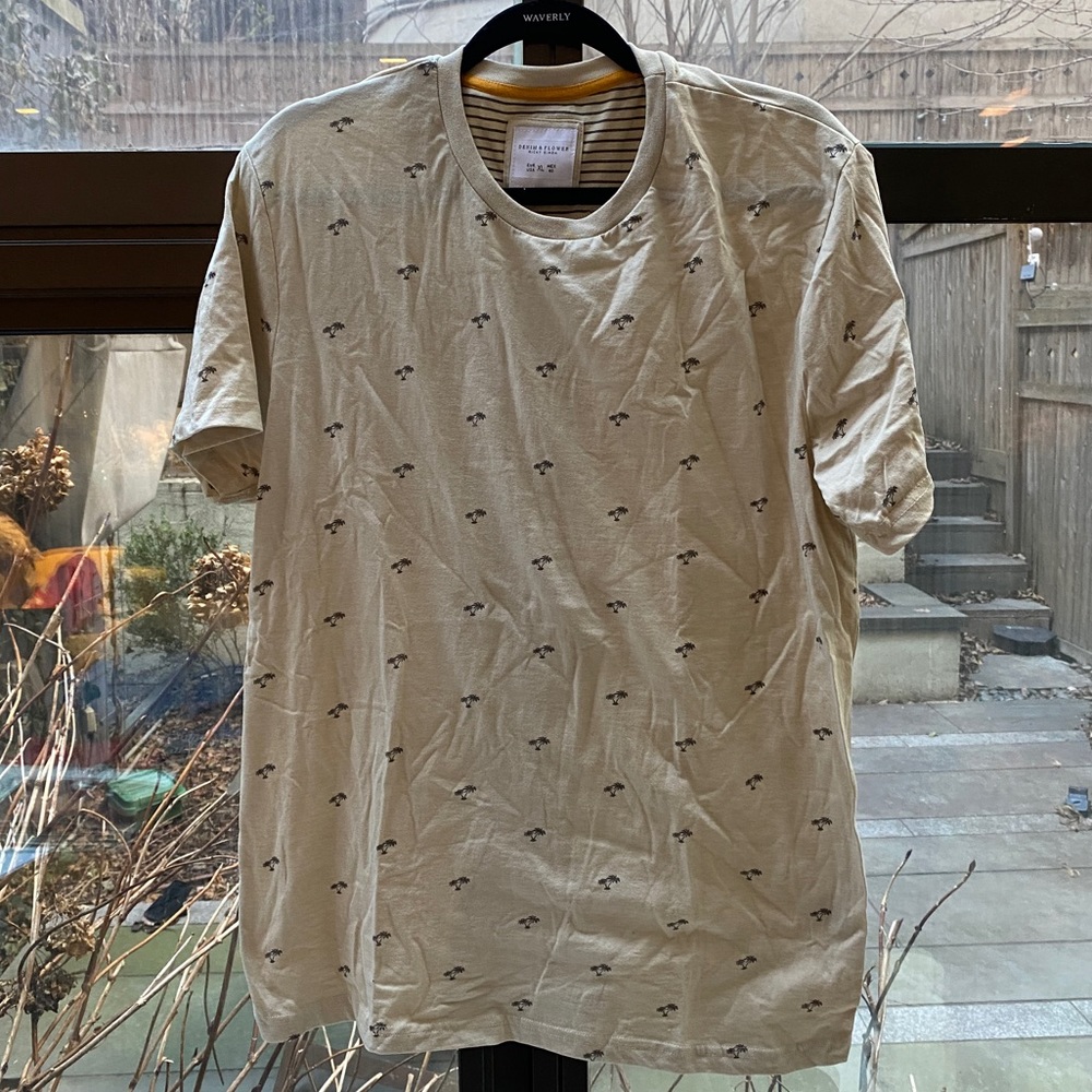 Denim & Flower Men’s Palm Tree T-Shirt Size XL NEVER BEEN WORN